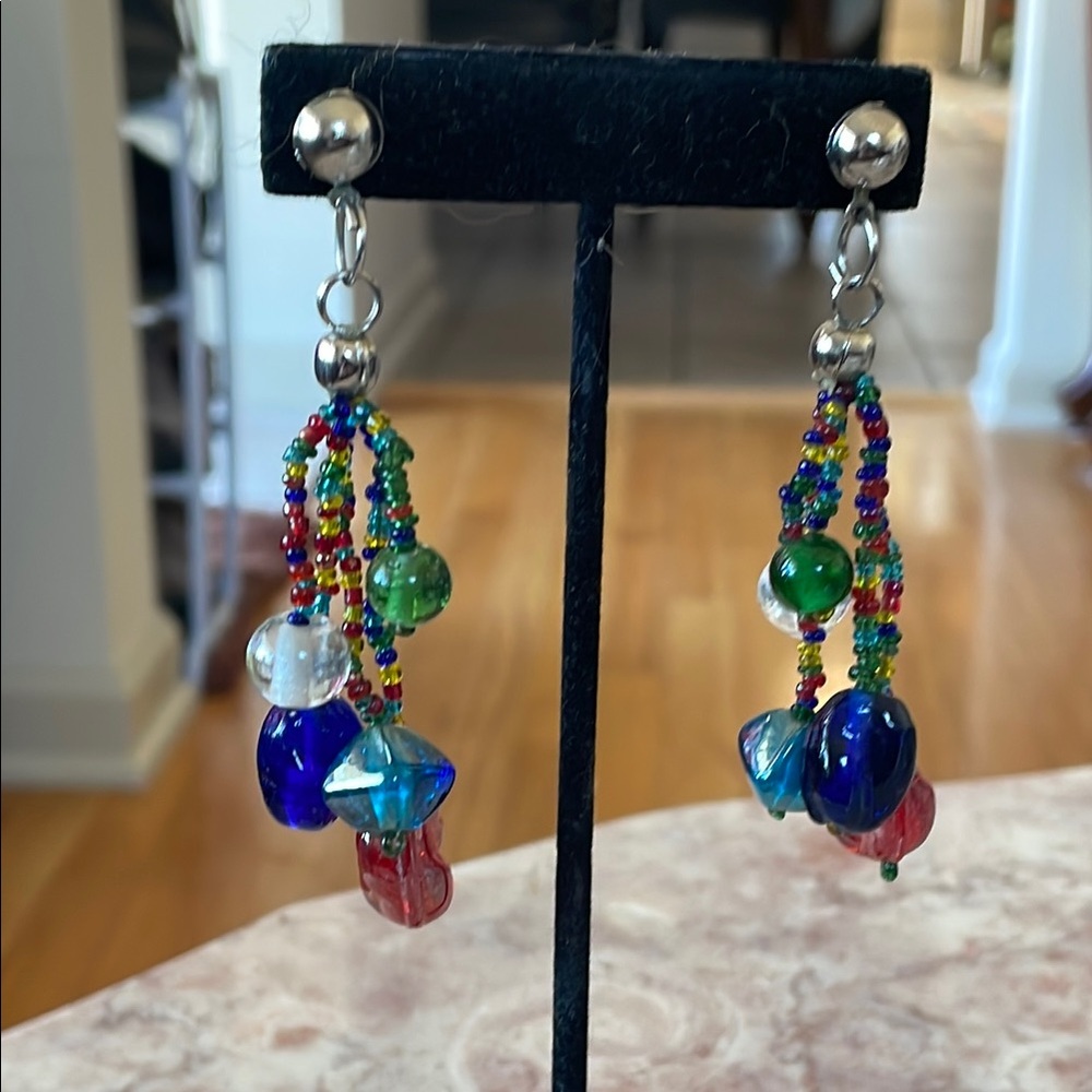 EUC~Woman’s Pair Of Post Back Colorful Beaded Dangle Earrings
